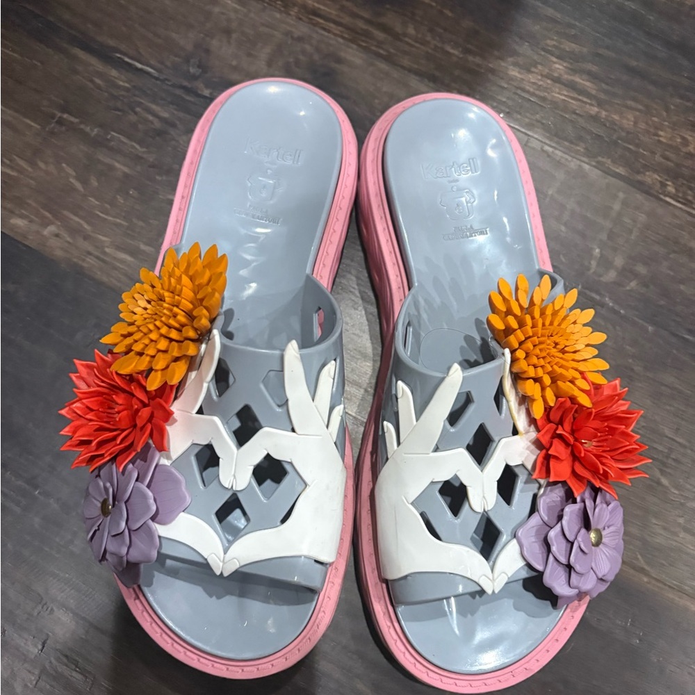 Women's Floral Slide Sandals - Pink and White